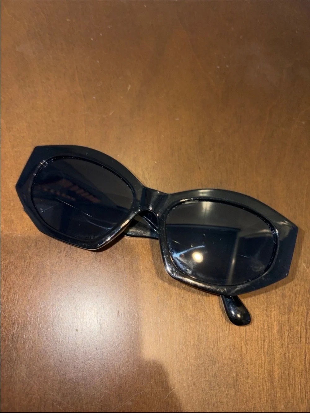 Classic Black Cat-Eye Sunglasses for Women